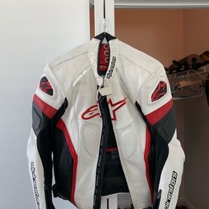 Alpine stars leather jacket.